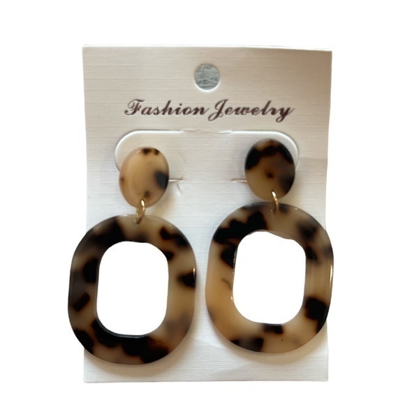 Nwt dangle earrings - Picture 1 of 3